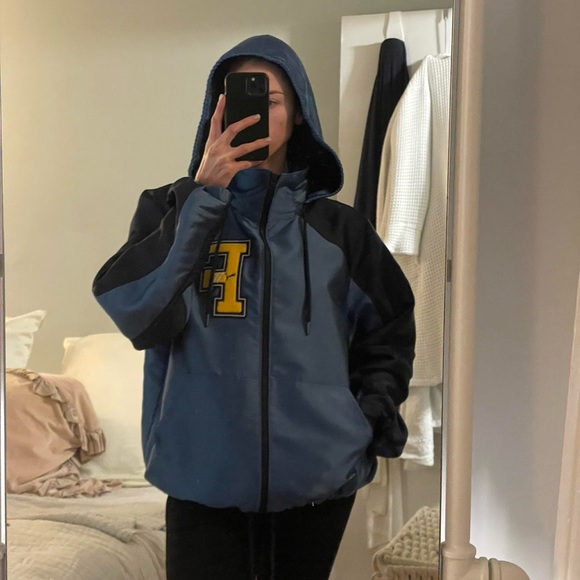 PUMA X FENTY BY RIHANNA WOMEN'S SATIN HOODED TRACK JACKET - Picture 4 of 8